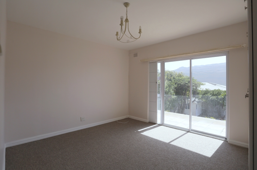 To Let 3 Bedroom Property for Rent in Fish Hoek Western Cape